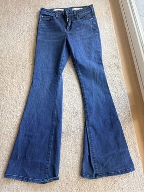 Pilcro and the Letterpress - High-Rise Flare Jeans in Dark Blue -Classic Stretch